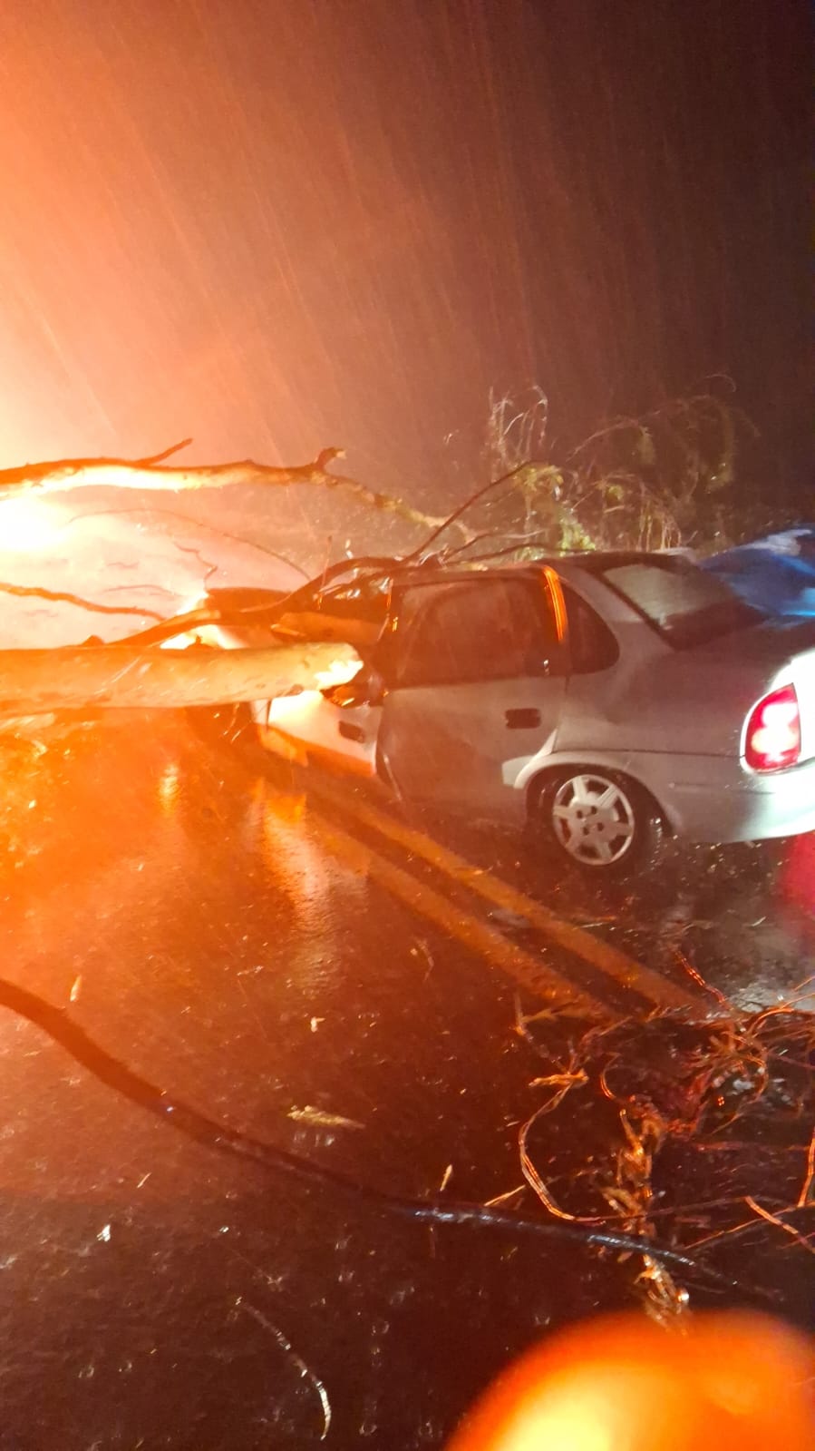 prestação de apoio a sinistro de transito rodovia PR 323