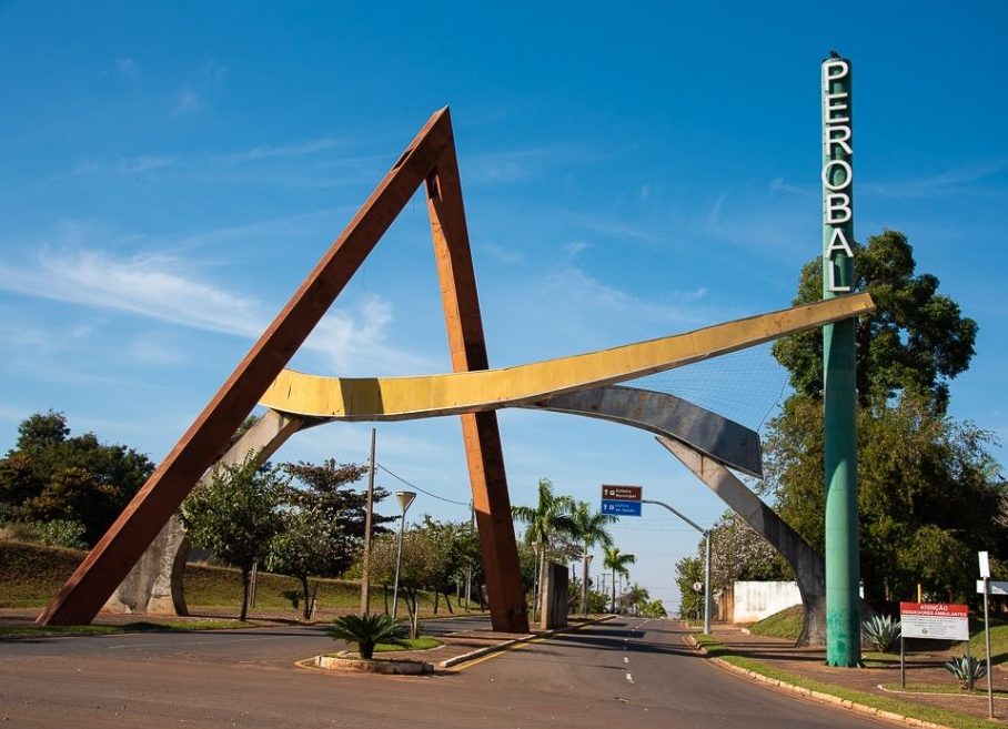 🐄 Expo Perobal 2025: Shows, Rodeio, Diversão e a Conexão do Leite!