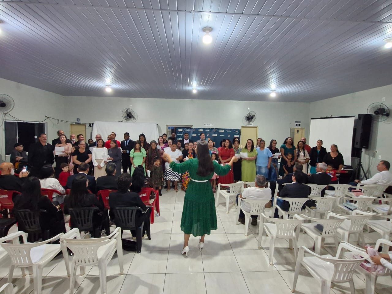 Unidos em Louvor: Comemoração aos 35 Anos de Cafezal do Sul.