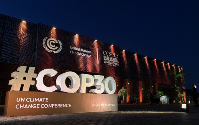 🌍 COP30 em Belém vira alvo de críticas por gastos excessivos e exclusão de países pobres.